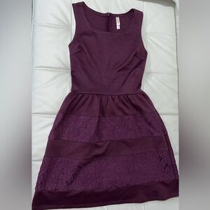 Sleevless purple Dress